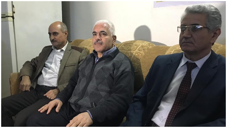 عه‌بدولڕه‌حمان ئاپۆ دوای ئازادكردنی له‌ ئۆفیسی په‌ده‌كه‌سه‌ له‌ شاری قامیشلۆ